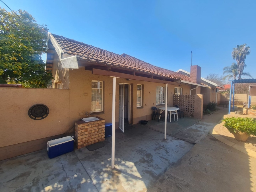 4 Bedroom Property for Sale in Stilfontein Ext 3 North West